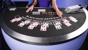 mm6800 App Myanmar ကစားသမားများ ဘောလုံးပွဲ Betting နှင့် Esports ပွဲများ ကြည့်ရှုကစားနေသောမြင်ကွင်း